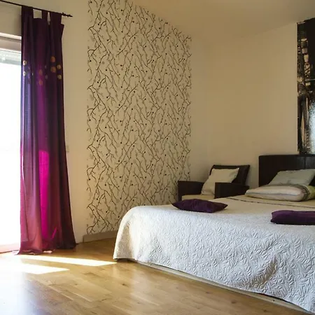 Ivana 2 Apartman *