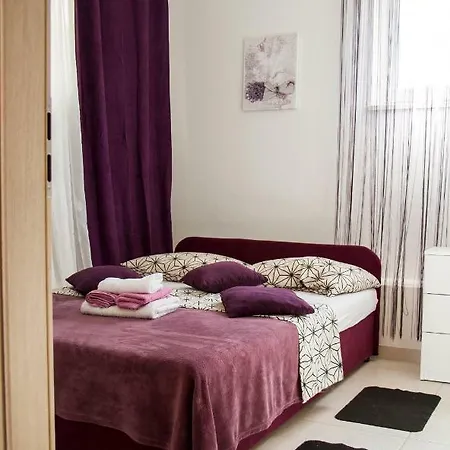 Ivana 2 * Kaštela