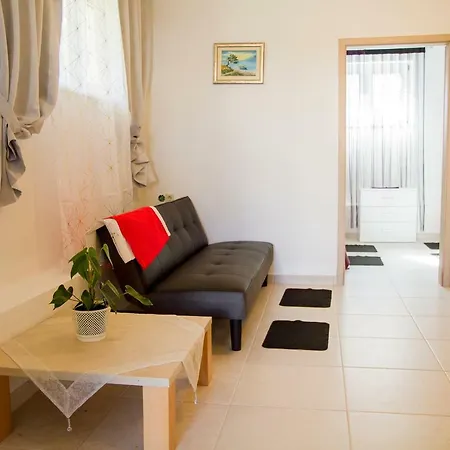 Ivana 2 Apartment